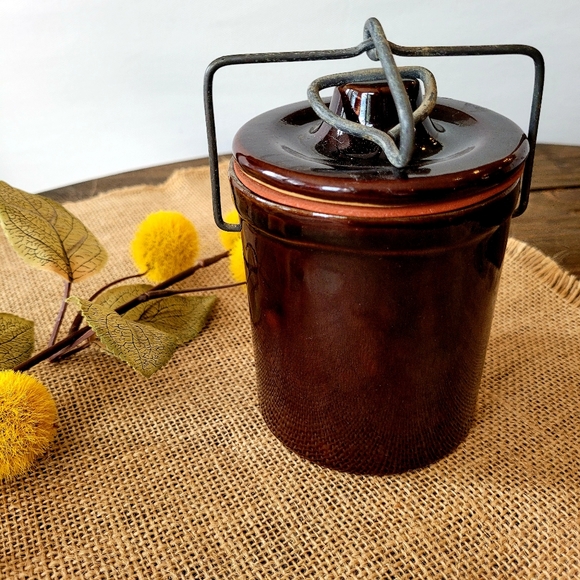 Vintage Cottagecore Crock - dark brown cheese / bean crock - Picture 2 of 4